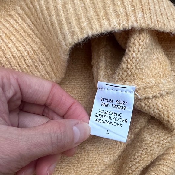 New Luna Ivy Daisy Embroidered Cardigan - Mustard in Size Large - Picture 5 of 6